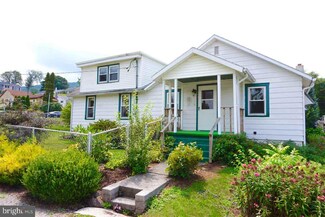 200 3rd St, Millersburg, PA 17061