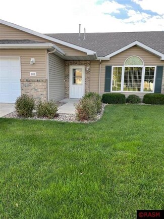 2112 Meyer Dr, New Ulm, MN 56073