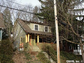 906 Maryland Ave, Syracuse, NY 13210