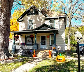 1217 Blaisdell St, Rockford, IL 61101