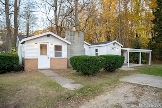 69429 M 43, South Haven, MI 49090