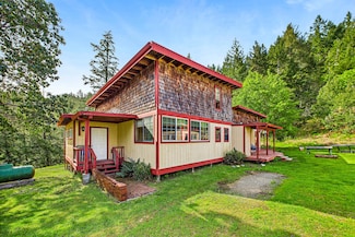 2761 Mahan Rd, Garberville, CA 95542