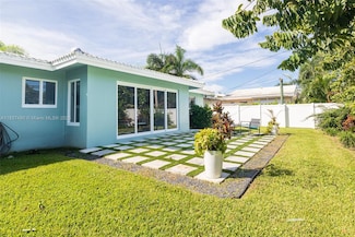 121 SE 7th St, Pompano Beach, FL 33060