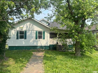 709 S Virginia Ave, Marion, IL 62959