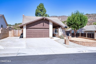 77 Los Vientos Dr, Newbury Park, CA 91320