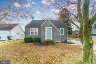 2 Elm Ave, Bordentown, NJ 08505