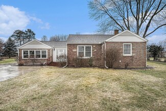 2551 Kinney Ave NW, Grand Rapids, MI 49534