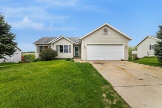 812 Brookstone Crest, Mount Horeb, WI 53572