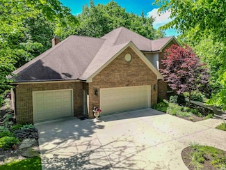 4321 Woodbriar Pass, Fort Wayne, IN 46835