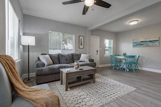 15732 Bolesta Rd Unit B, Clearwater, FL 33760