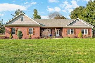 6437 Wellston Dr, Bloomington, IN 47408