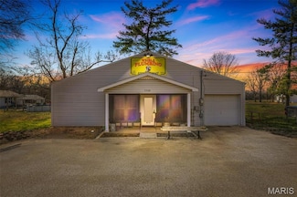 3330 Commonwealth Rd, Park Hills, MO 63601