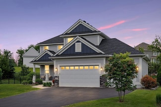 4528 Fable Hill Pkwy N, Hugo, MN 55038