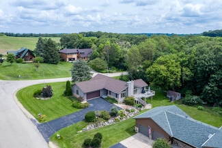 7953 Stagecoach Rd, Cross Plains, WI 53528