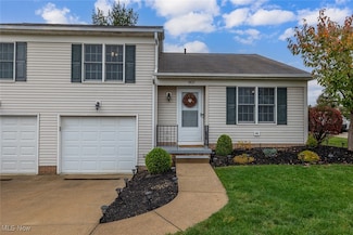 907 Amherst Ln, Brunswick, OH 44212