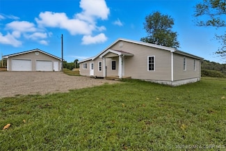502 E 15th St, Eldon, MO 65026