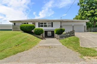 135 S Murphy St, Marengo, IN 47140