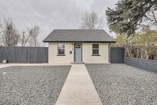 1525 Roslyn St, Denver, CO 80220