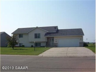 505 505 Queen St W, Osakis, MN 56360