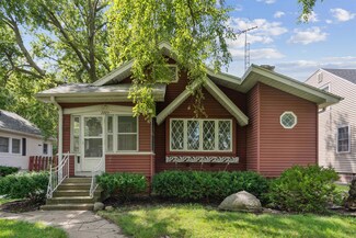 2223 W 3rd St, Waterloo, IA 50701