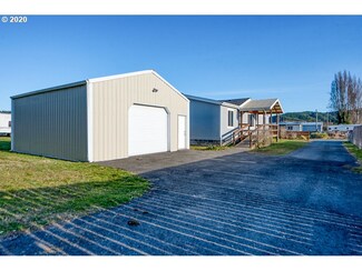 1010 Railroad Ave, Lakeside, OR 97449