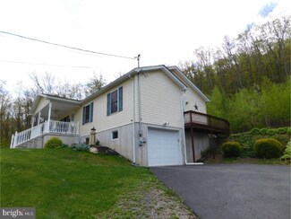 629 E Railroad St, Nesquehoning, PA 18240
