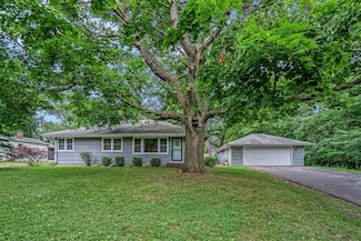 1702 Harvey Ave, Kalamazoo, MI 49006