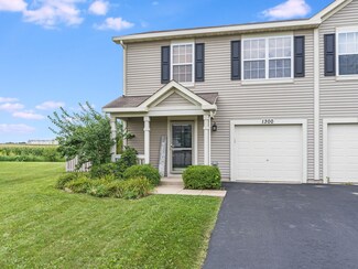1300 Burns Ln, Minooka, IL 60447