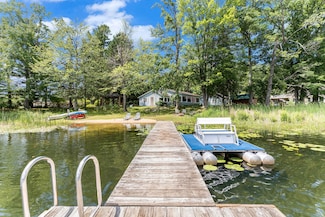 4531 Harter St, Brethren, MI 49619
