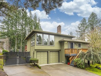 10366 SE 100th Dr, Happy Valley, OR 97086