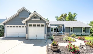 995 Chase St, Lakewood, CO 80214
