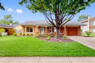 137 S Schmidt Rd, Bolingbrook, IL 60440