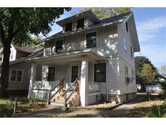 1816 Park Ave SE, Cedar Rapids, IA 52403