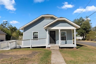 601 Mackey St, Sulphur, LA 70663