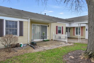 7793 Coachman Ln, Jenison, MI 49428