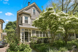53 Orchard St Unit 1, Cambridge, MA 02140
