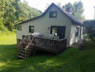 282 Sugar Run Rd, Waynesburg, PA 15370