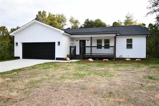 104 Whispering Pines Ln, King, NC 27021