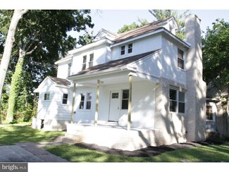 421 Oak Ave, Sharon Hill, PA 19079