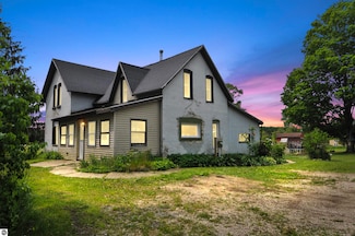 6177 S Saddler Rd, Chase, MI 49623