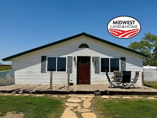 591 Upland Rd, Greenleaf, KS 66943