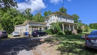 220 N East St, Amherst, MA 01002