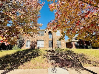 830 San Jacinto Dr, Grand Prairie, TX 75052