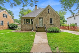 1065 Kellogg St, Green Bay, WI 54303