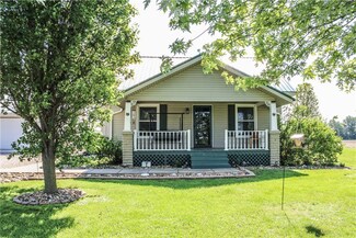 1084 County Road 100 E, Neoga, IL 62447
