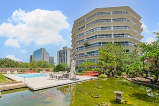 5050 Woodway Dr Unit 3M, Houston, TX 77056
