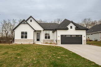 705 Brookview Ct, Caledonia, WI 53402