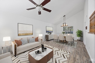 601 Las Arenas Ct, Bakersfield, CA 93314