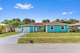 10332 Dorchester Dr, Boca Raton, FL 33428