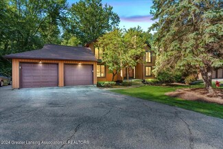 1868 Burrwood Cir, East Lansing, MI 48823